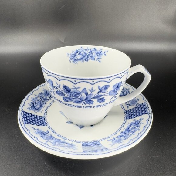 Alfred Meakin Melody Blue White Porcelain Tea Cup and Saucer Set England VTG - Picture 8 of 11